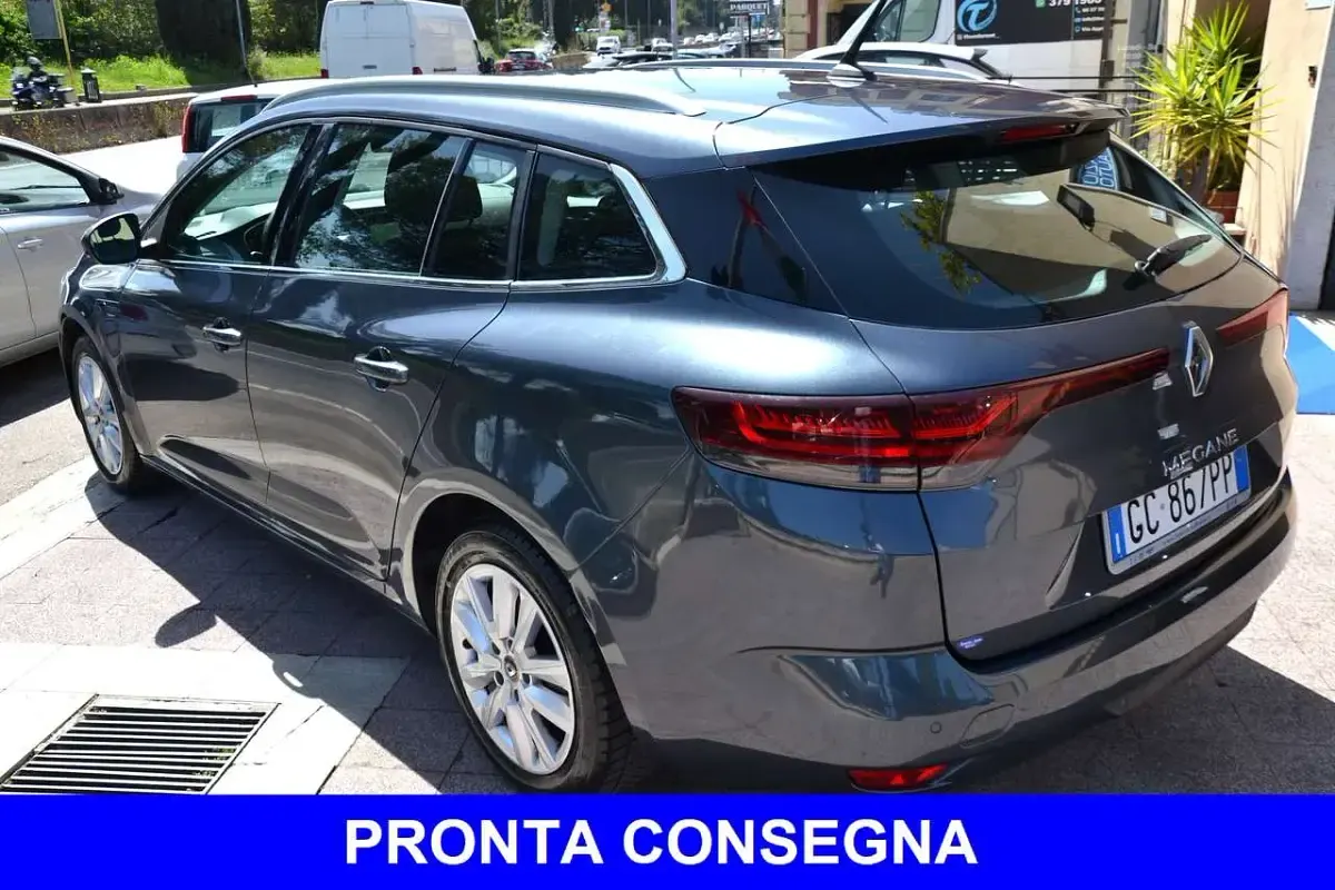 Usata Renault Mégane GrandTour 116 CV (85 kW) 2020 Grigio Station wagon