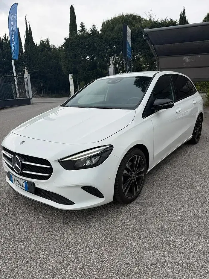 Usata Mercedes B180 116 CV (85 kW) 2019 Bianco Utilitaria