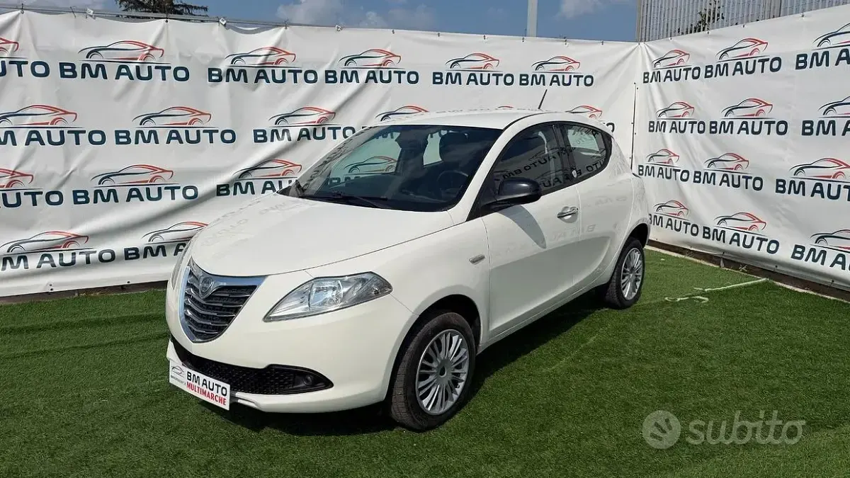 Usata Lancia Ypsilon 80 CV (58 kW) 2013 Utilitaria