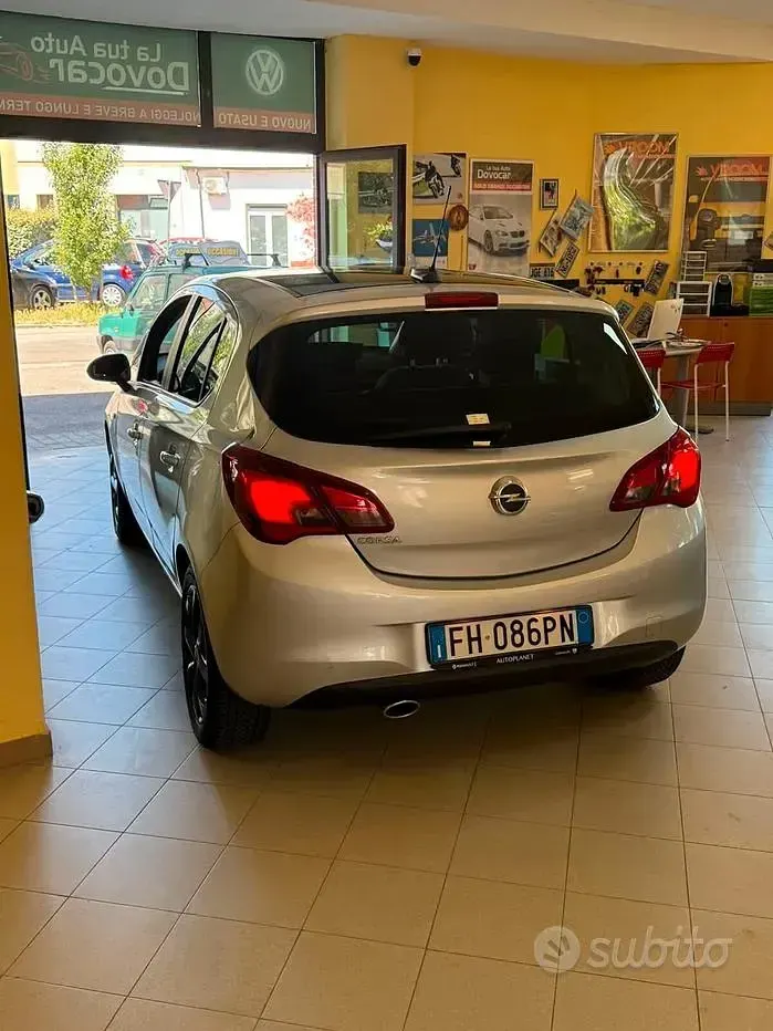 Usata Opel Corsa 90 CV (66 kW) 2017 Grigio Utilitaria