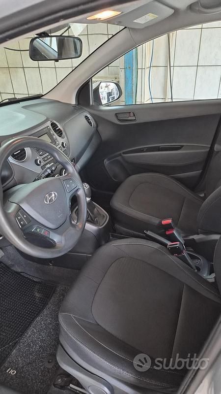 Usata Hyundai i10 2017 Grigio Utilitaria