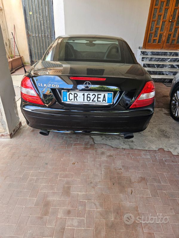 Usata Mercedes SLK200 163 CV (119 kW) 2005 Nero Cabrio