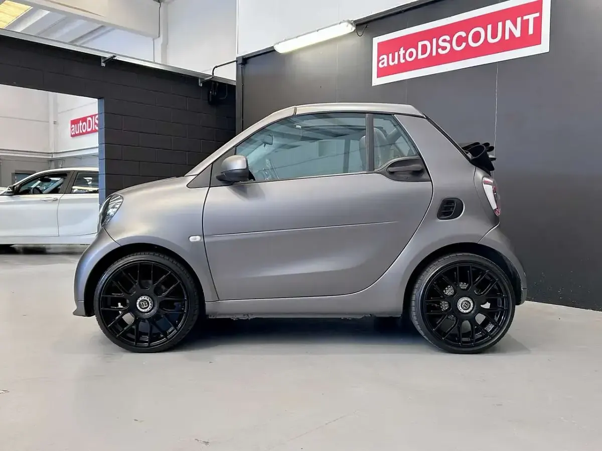 Usata Smart ForTwo Cabrio Brabus Xclusive 109 CV (80 kW) 2018 Grigio Cabrio