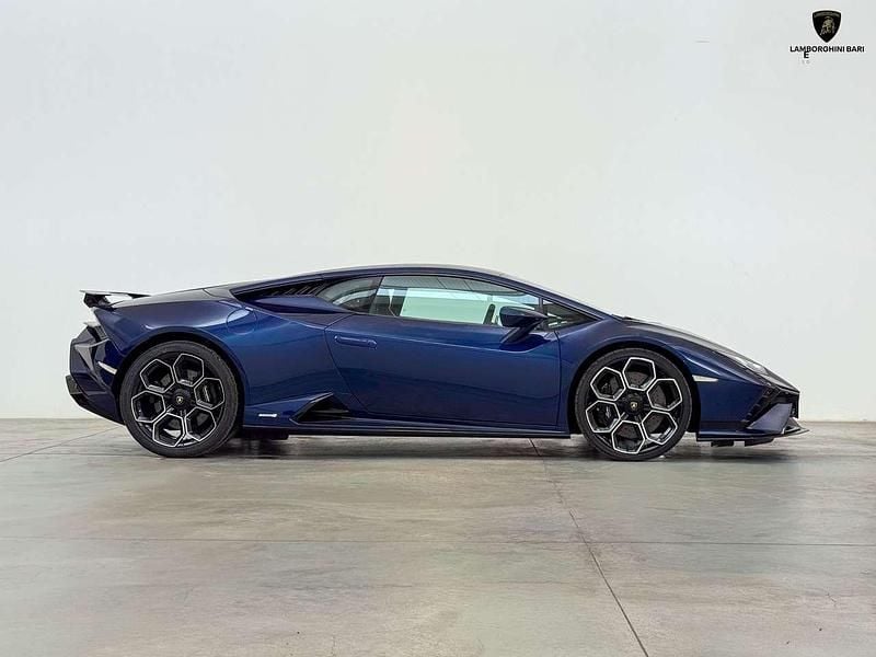 Usata Lamborghini Huracán 639 CV (469 kW) 2022 Blu astraeus Coupé