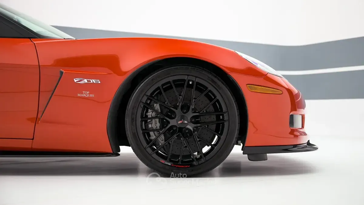 Usata Corvette Z06 513 CV (377 kW) 2011 Arancione metallizzato Utilitaria