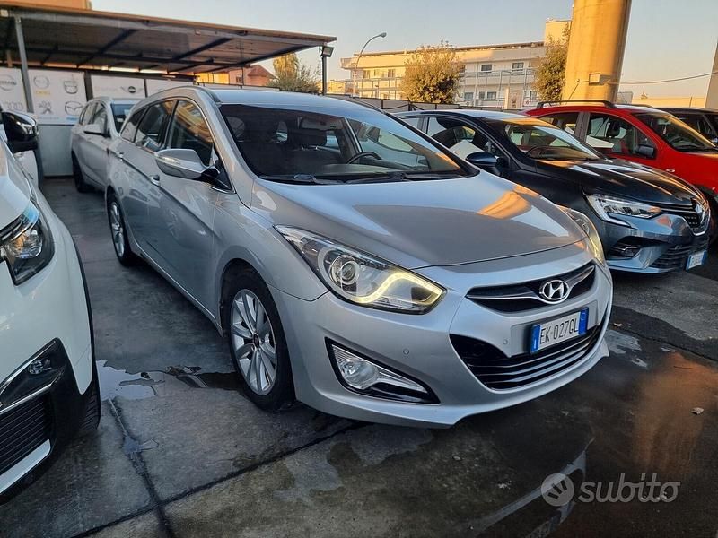 Usata 2011 Hyundai i40 Style Station wagon | 3900 € (Buon prezzo) - Immagine 1/4