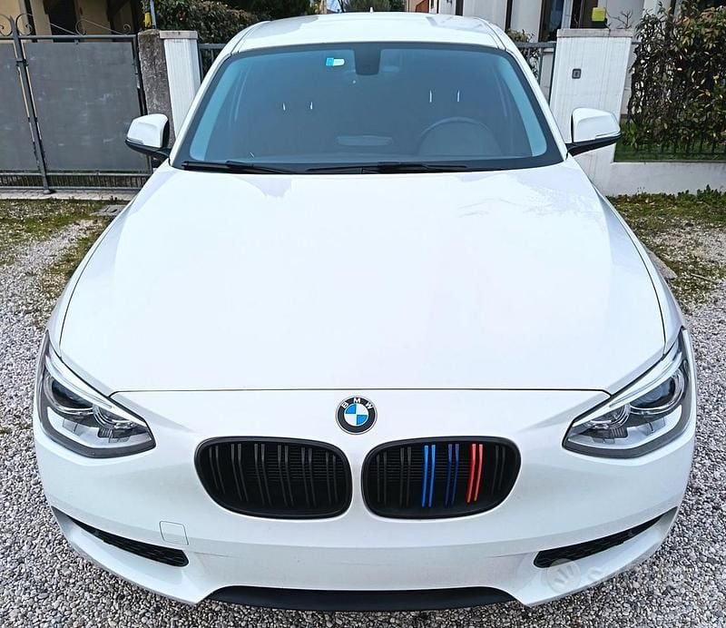 Usata BMW 114 Comfort Edition 95 CV (69 kW) 2013 Bianco Utilitaria