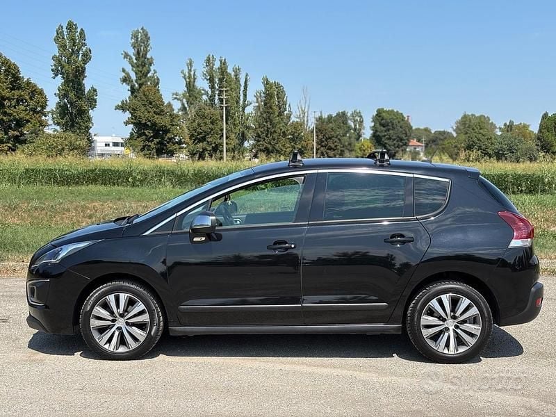 Usata Peugeot 3008 Business-Line 115 CV (84 kW) 2015 Nero Station wagon