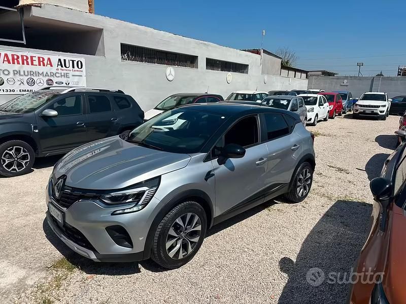 Usata Renault Captur Intens 115 CV (84 kW) 2021 Grigio SUV