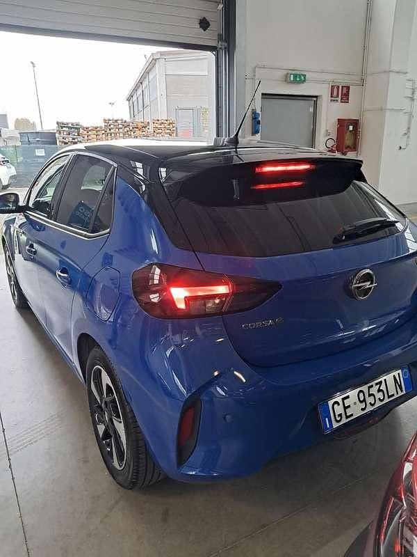 Usata Opel Corsa GS Line 56 kW (77 CV) 2021 Blu/azzurro Berlina