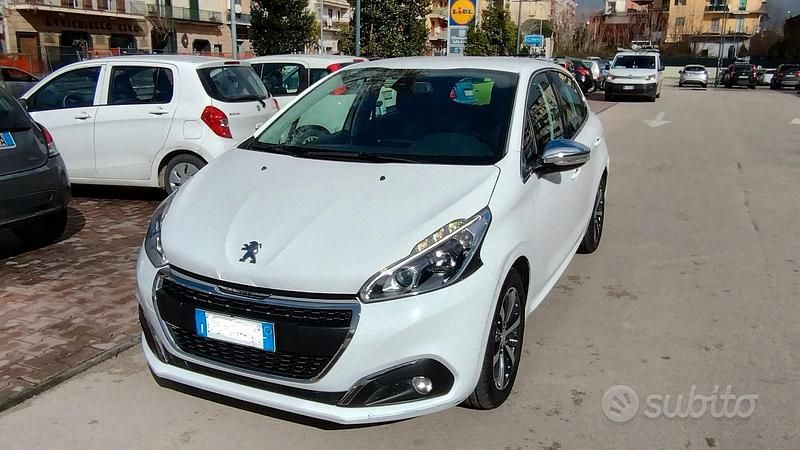Usata Peugeot 208 Allure 110 CV (80 kW) 2017 Bianco Utilitaria