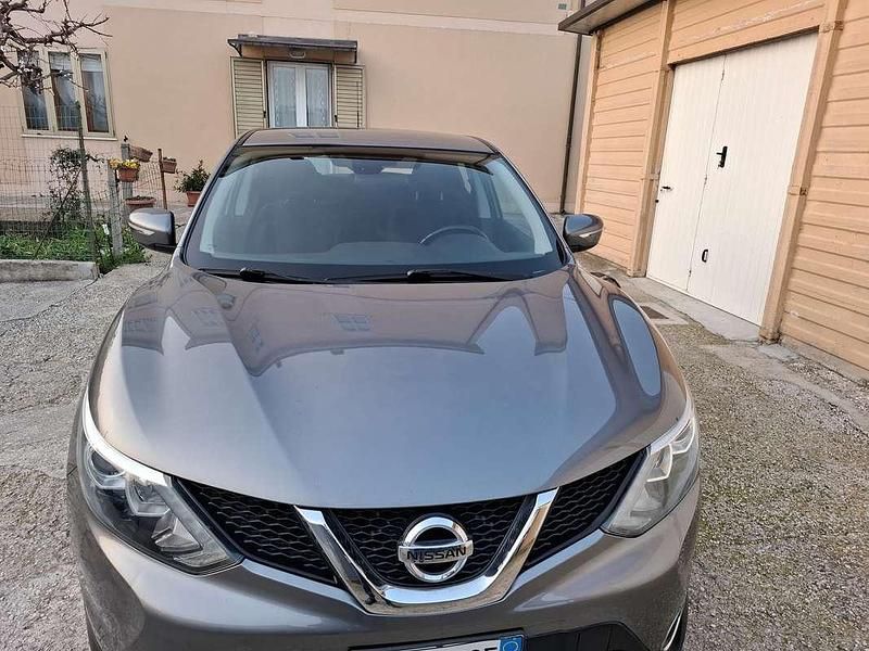 Usata Nissan Qashqai Acenta 116 CV (85 kW) 2014 Grigio SUV