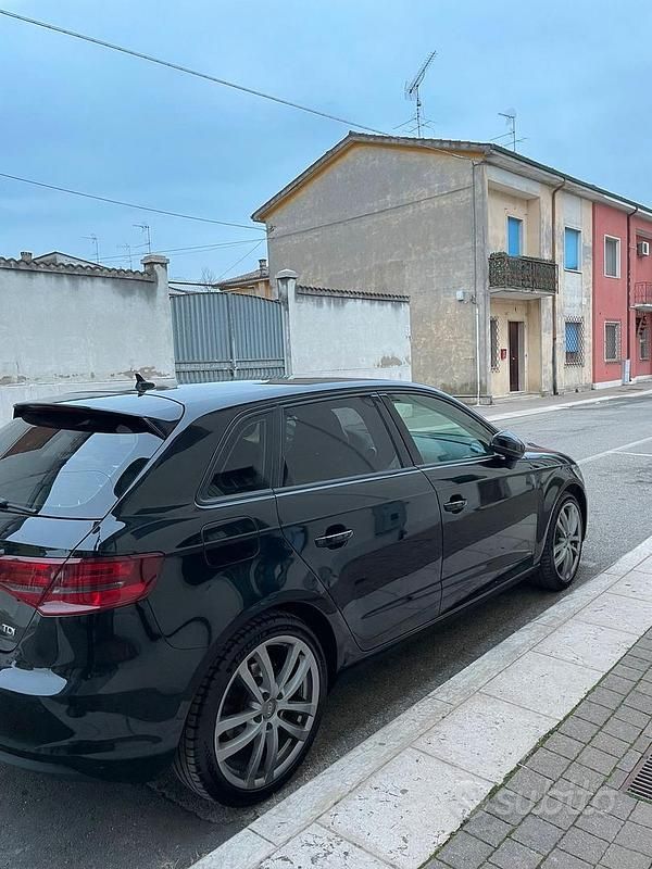 Usata Audi A3 150 CV (110 kW) 2015 Nero