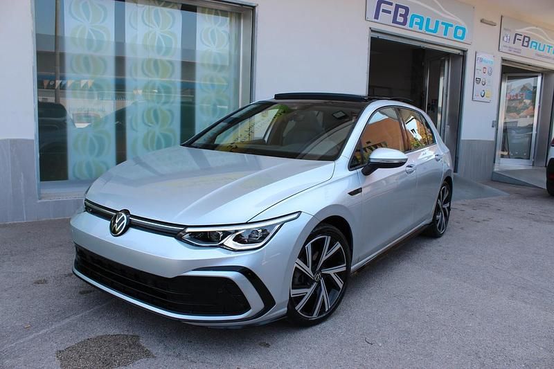 Usata VW Golf VIII R-line 150 CV (110 kW) 2020 Grigio Berlina