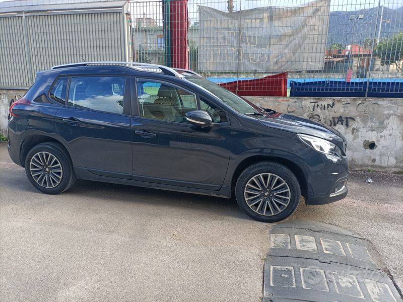 Usata Peugeot 2008 75 CV (55 kW) 2017 Blu SUV