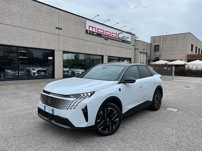 Usata Peugeot 3008 GT 136 CV (100 kW) 2025 Bianco SUV