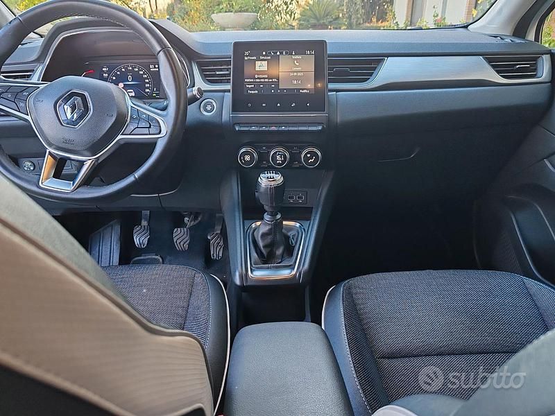 Usata Renault Captur 100 CV (73 kW) 2021 Bianco SUV