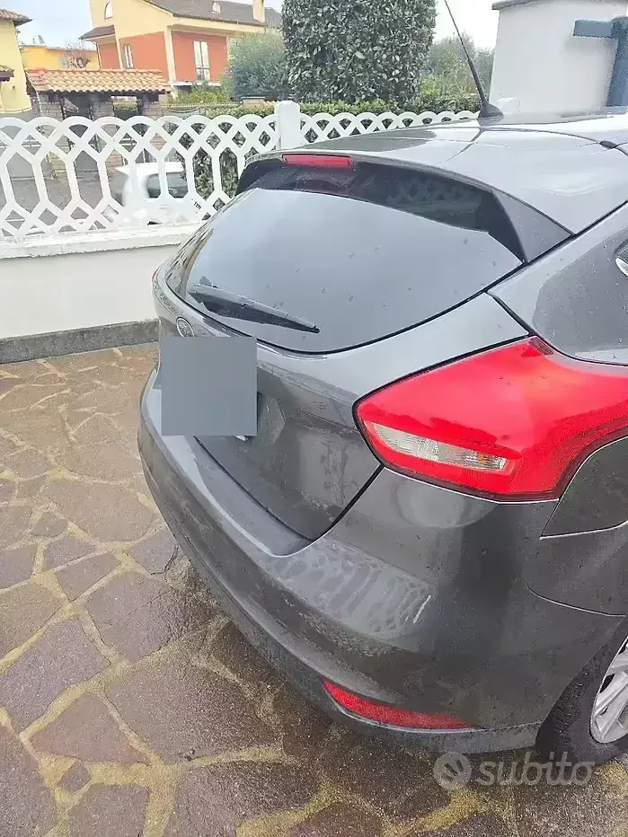 Usata Ford Focus Titanium 120 CV (88 kW) 2016 Marrone Berlina