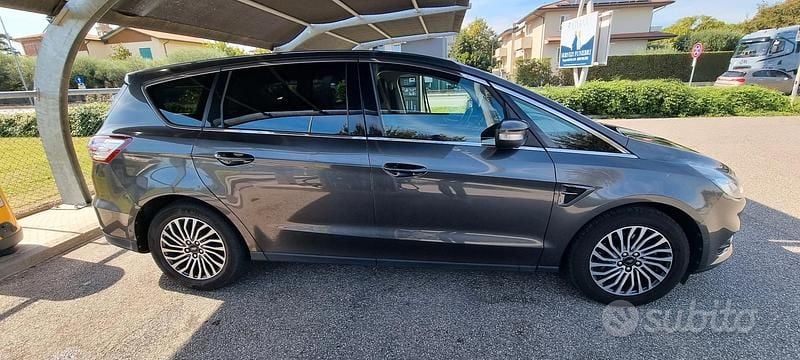 Usata Ford S-MAX 2018 Grigio Monovolume