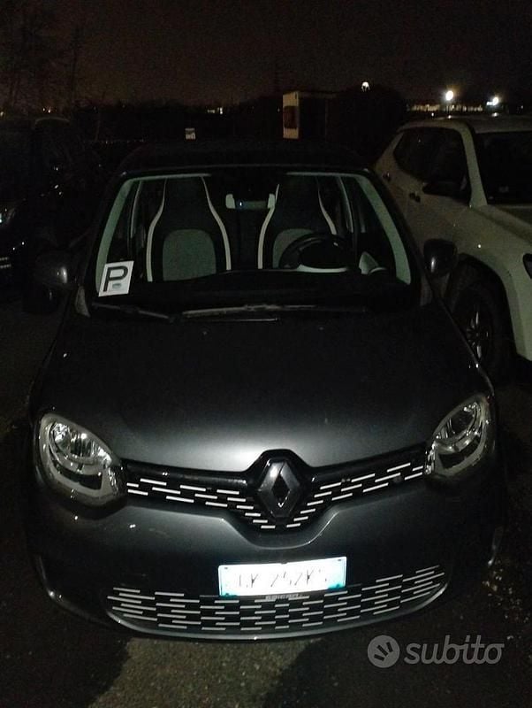 Usata Renault Twingo 60 kW (82 CV) 2022 Grigio Utilitaria