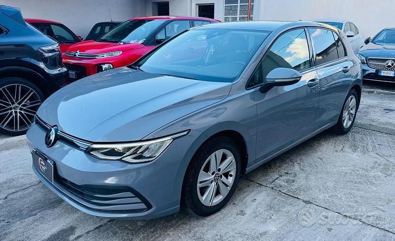 Usata VW Golf VII Style 150 CV (110 kW) 2021 Grigio Utilitaria