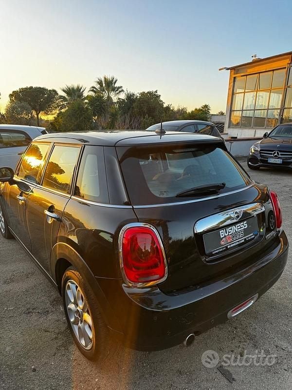 Usata Mini One D Business 115 CV (84 kW) 2015 Nero Utilitaria
