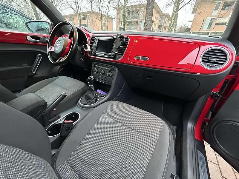 Usata VW Beetle Cabriolet Design 110 CV (80 kW) 2016 Cabrio