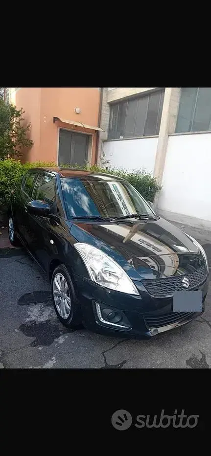 Second-hand Suzuki Swift 94 CP (69 kW) 2017 Negru Hatchback