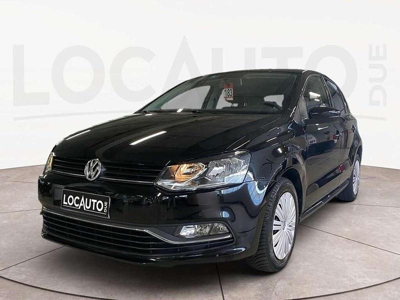 Nero Usata 2016 VW Polo Comfortline Tre volumi | 8490 € (Buon prezzo) - Immagine 1/4