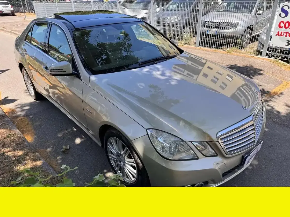 Usata Mercedes E200 136 CV (100 kW) 2010 Other Berlina