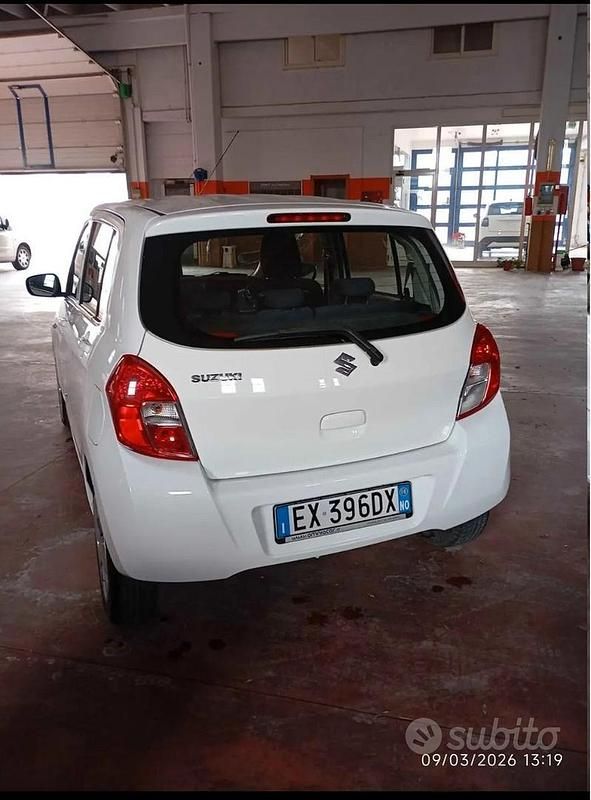 Usata Suzuki Celerio 68 CV (50 kW) 2014 Bianco Utilitaria