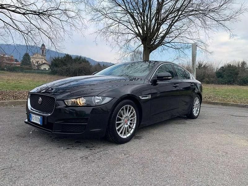 Usata Jaguar XE Business Edition 163 CV (119 kW) 2016 Nero Berlina