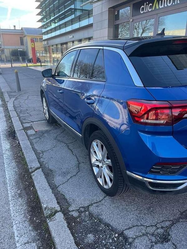 Usata VW T-Roc Style 116 CV (85 kW) 2020 Blu/azzurro SUV