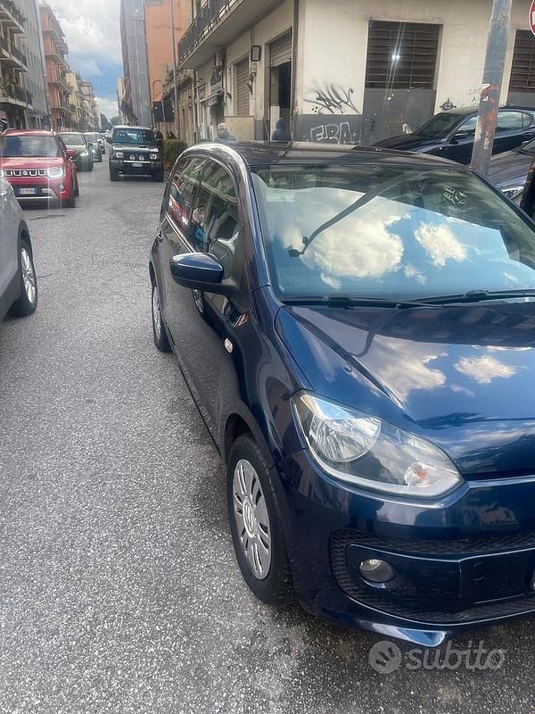 Usata VW up! 68 CV (50 kW) 2013 Blu Utilitaria