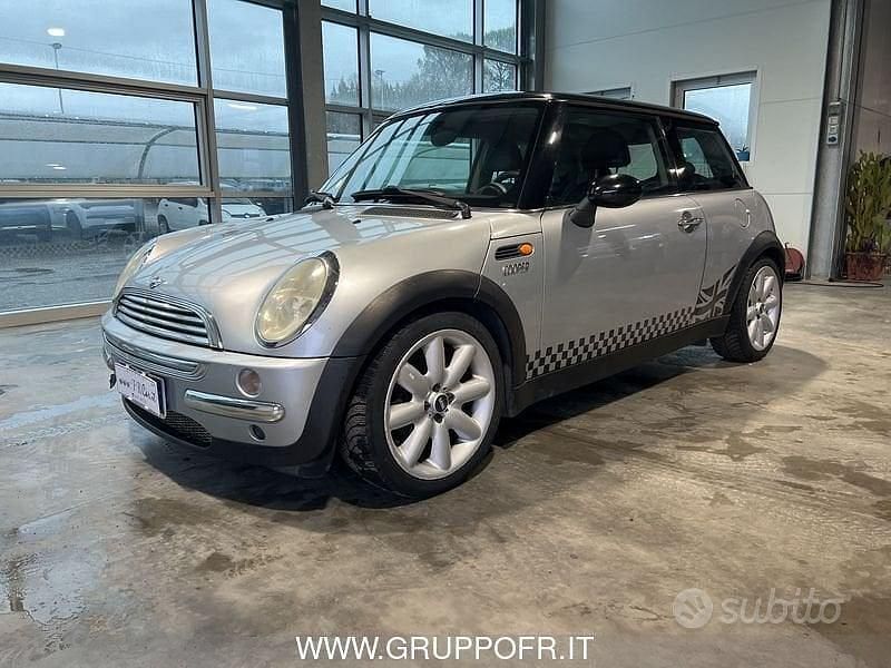 Bianco Usata 2003 Mini Cooper Utilitaria | 2000 € (Ottimo prezzo) - Immagine 1/1