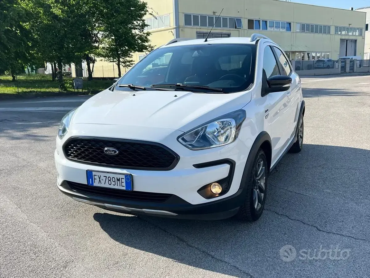Usata Ford Ka 86 CV (63 kW) 2019 Bianco Berlina