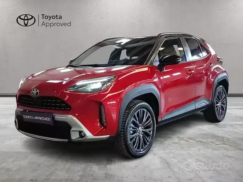 Usata Toyota Yaris Cross 116 CV (85 kW) 2023 Rosso SUV