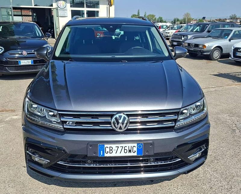 Usata VW Tiguan 150 CV (110 kW) 2020 Indium grey metallizzato SUV