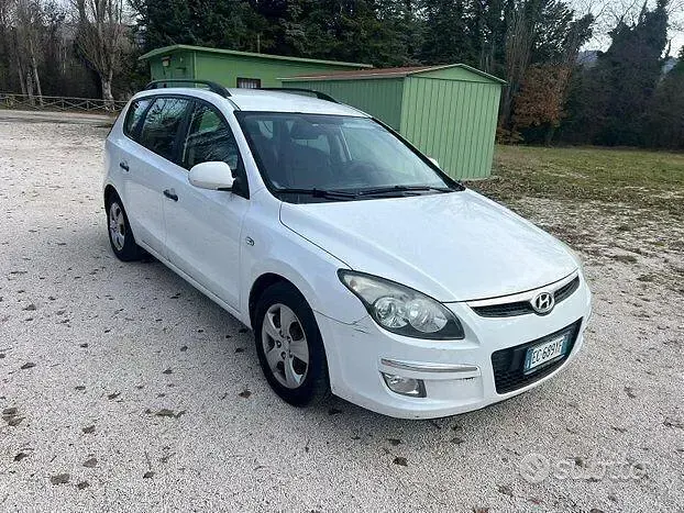 Usata Hyundai i30 90 CV (66 kW) 2010 Bianco Berlina