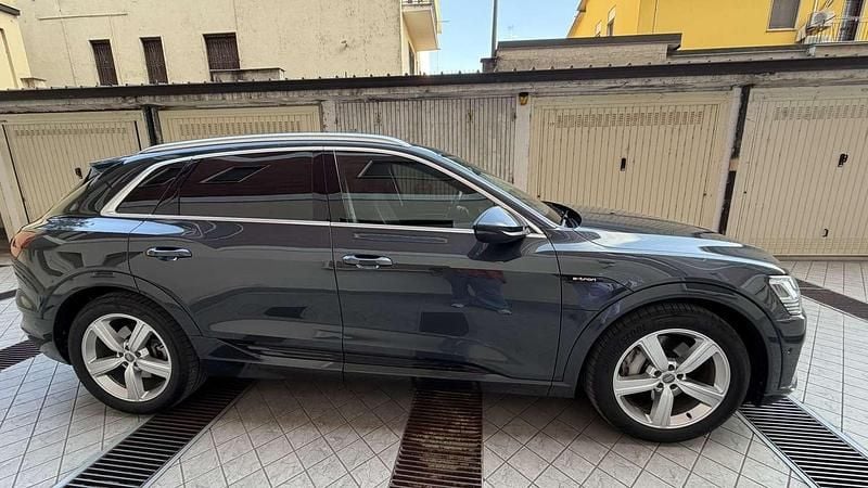 Usata Audi Q8 e-tron Ambiente 158 kW (215 CV) 2020 SUV