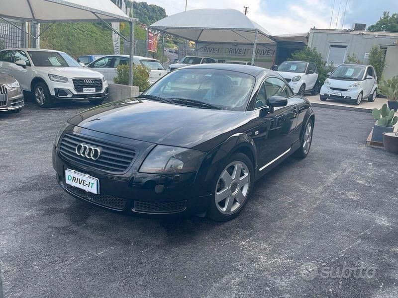 Nero Usata 2000 Audi TT Coupé | 8990 € (Buon prezzo) - Immagine 1/4