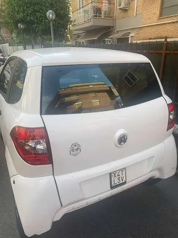 Usata Aixam City 44 CV (32 kW) 2017 Bianco