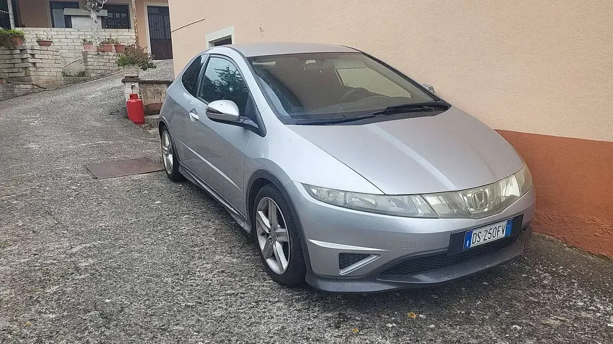 Usata Honda Civic Type S 140 CV (102 kW) 2008 Argento Berlina