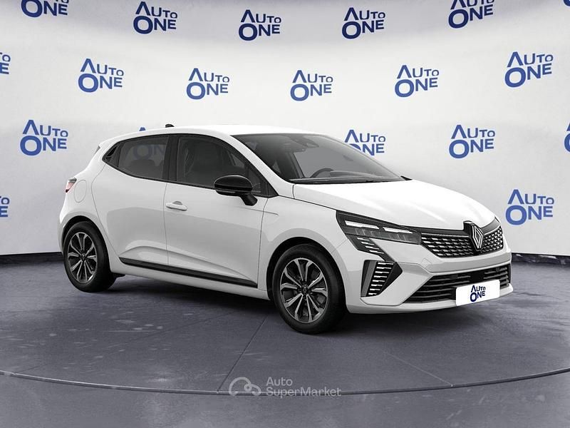 Nuova Renault Clio V Evolution 101 CV (74 kW) 2025 Nero Berlina