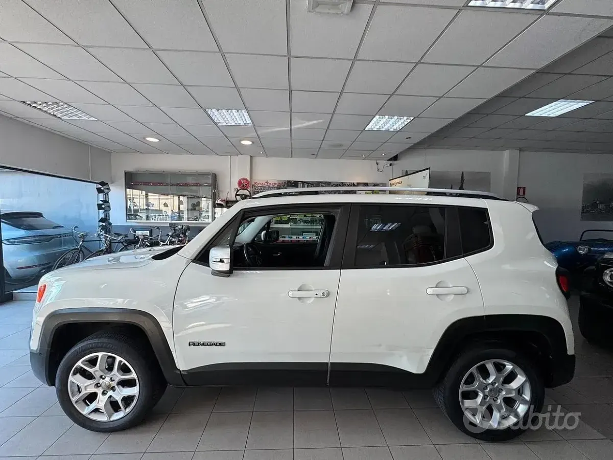 Usata Jeep Renegade Limited 140 CV (102 kW) 2016 Bianco SUV