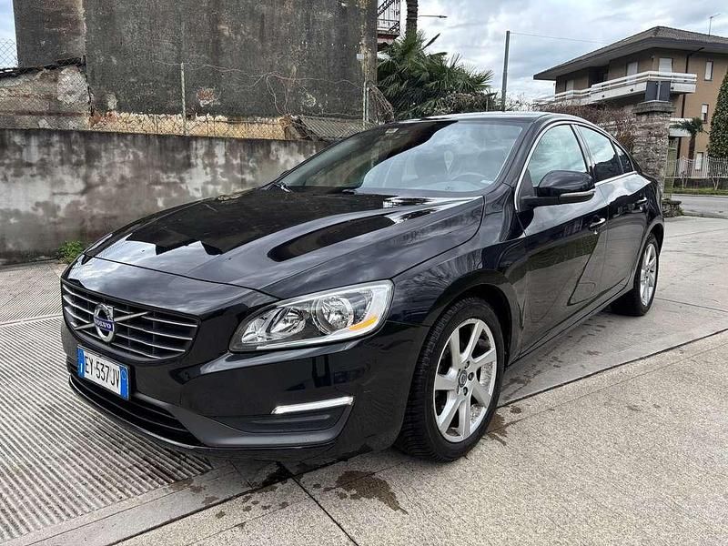 Usata Volvo S60 114 CV (83 kW) 2015 Nero Berlina