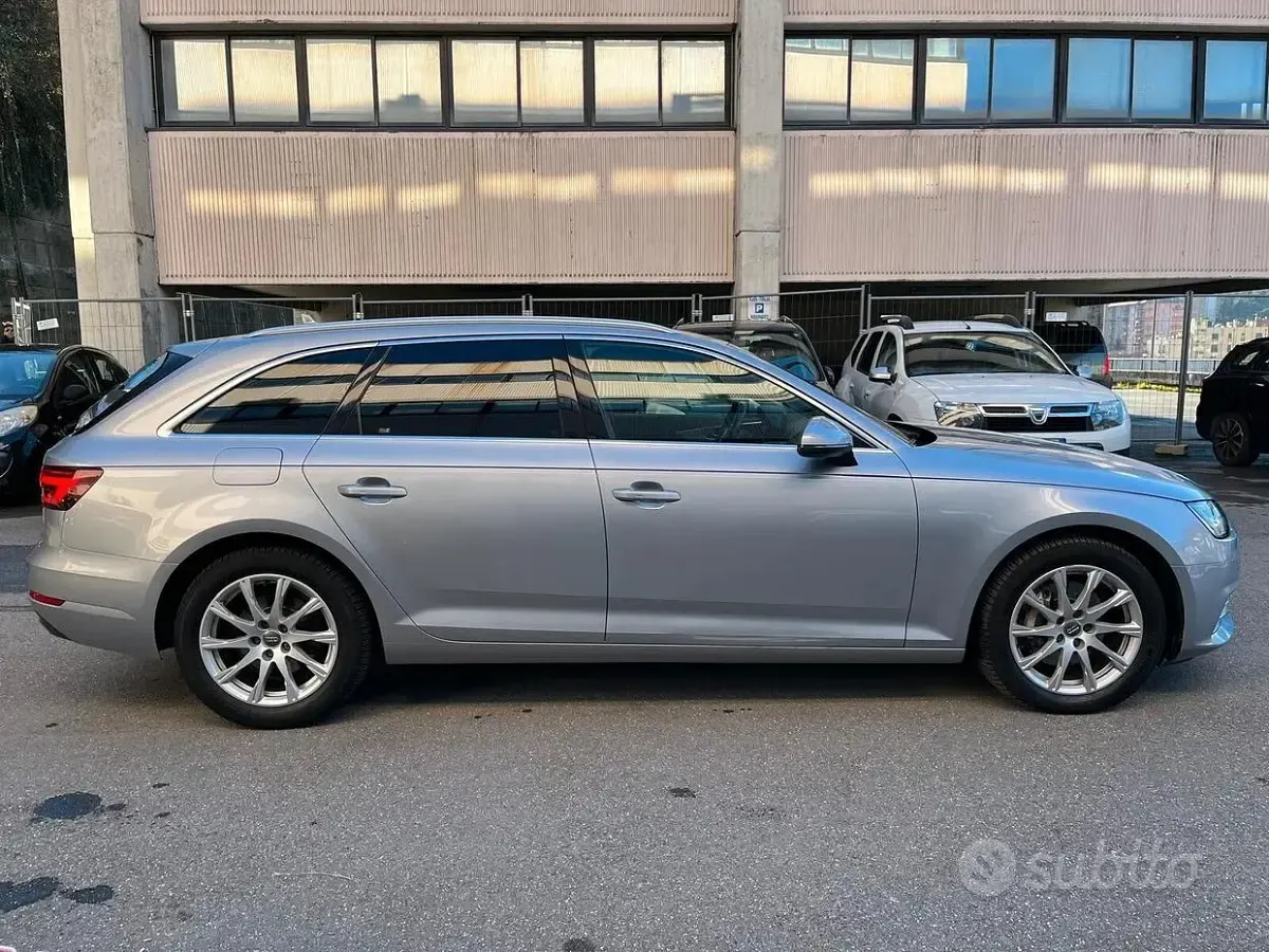 Usata Audi A4 Sport 190 CV (139 kW) 2018 Grigio Station wagon