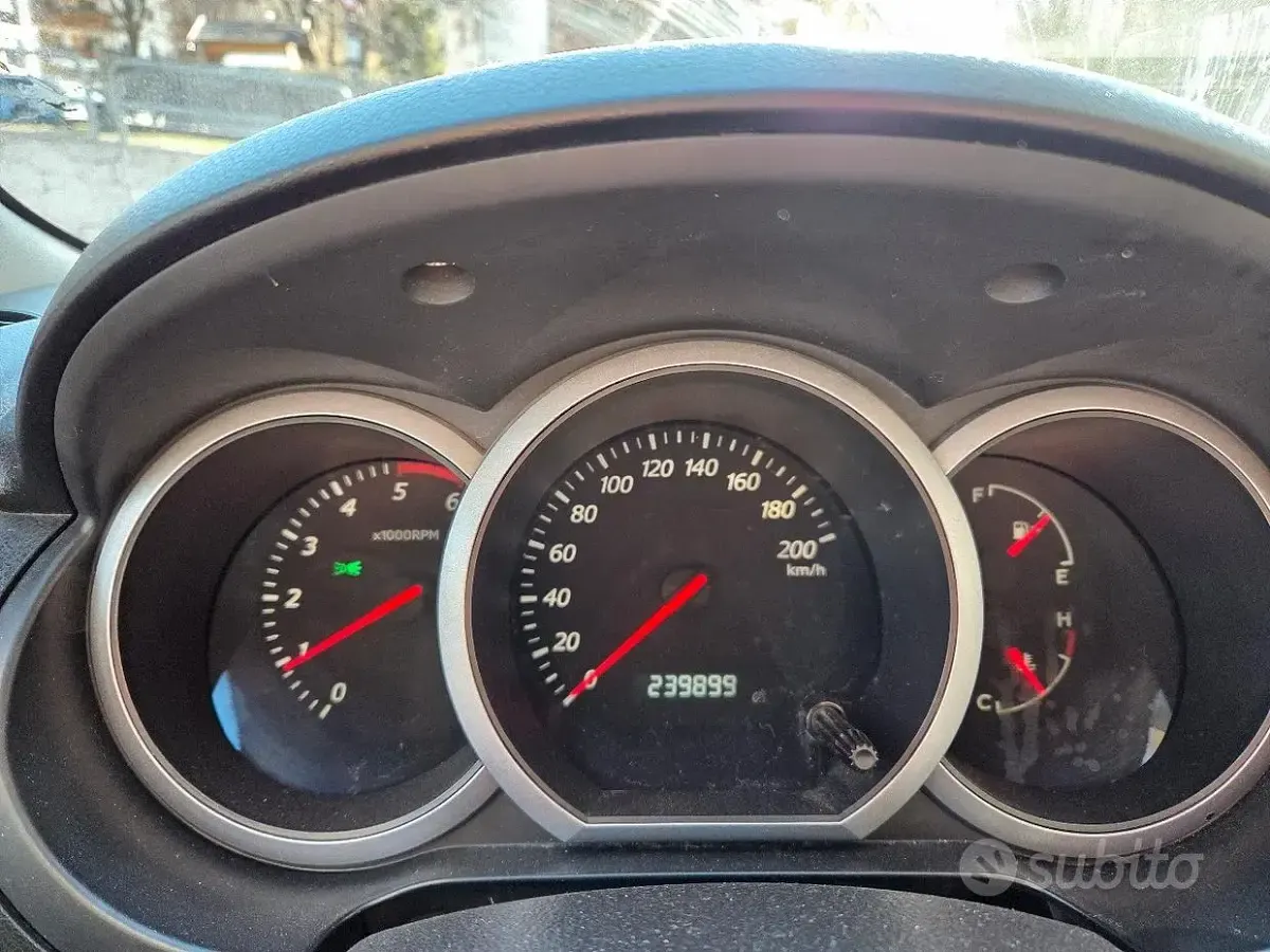 Usata Suzuki Grand Vitara 129 CV (94 kW) 2005 Grigio Station wagon