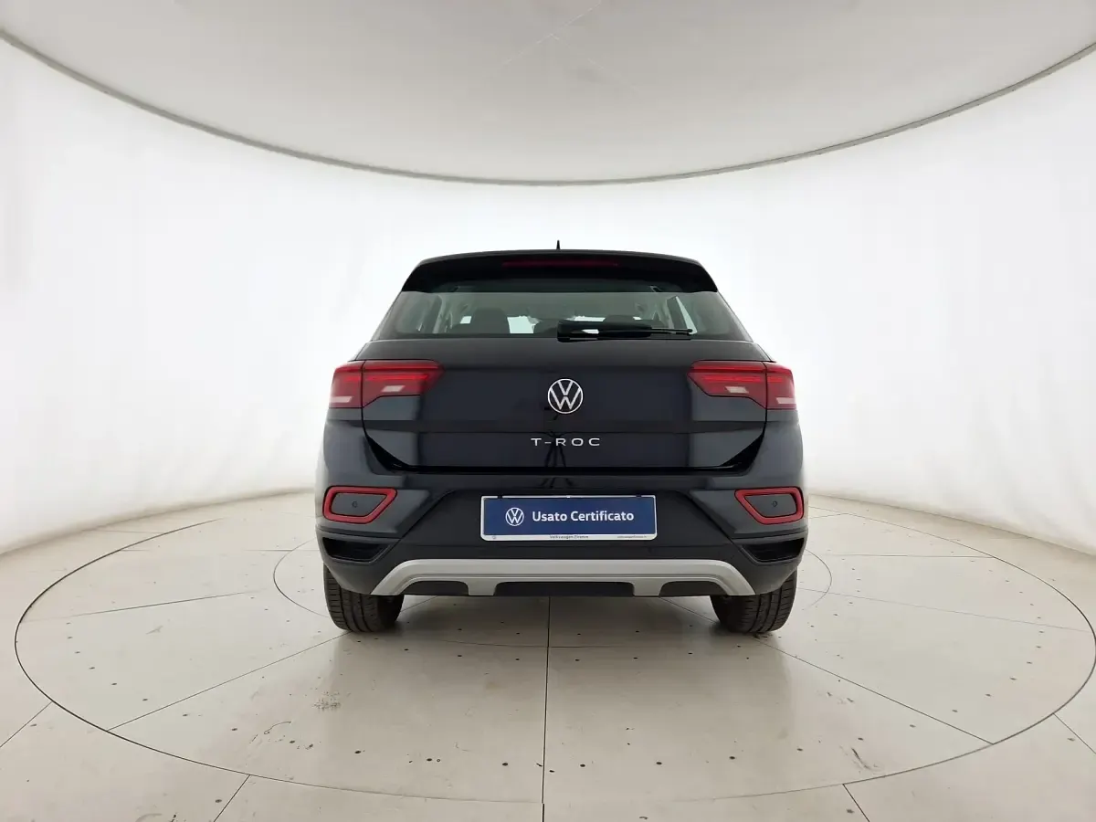 Usata VW T-Roc Life 115 CV (84 kW) 2025 Deep black perlato SUV