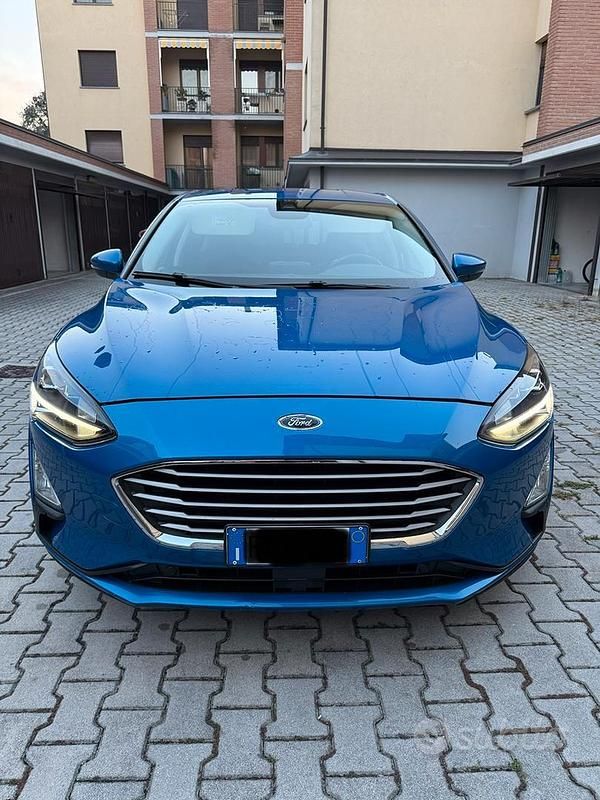 Usata 2019 Ford Focus Titanium Tre volumi | 15.000 € (Buon prezzo) - Immagine 1/4